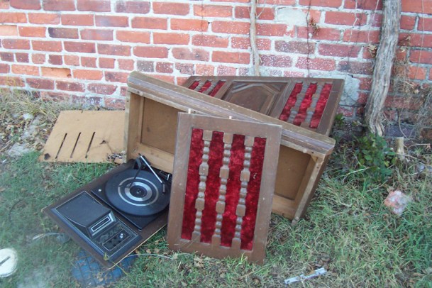 Outside the Spazzatorium Galleria after a long night